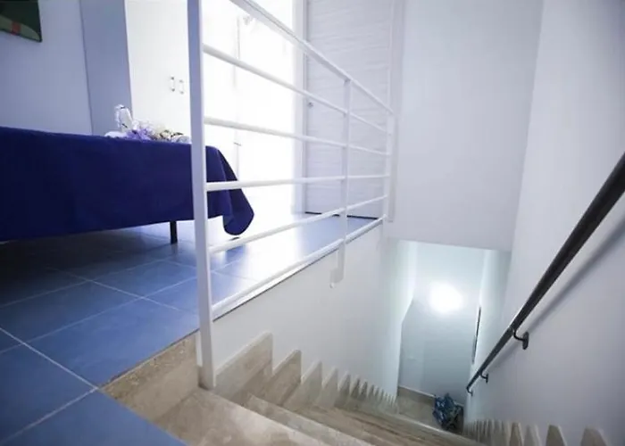 Sciabika Edificio Flowers 卡斯泰拉马莱