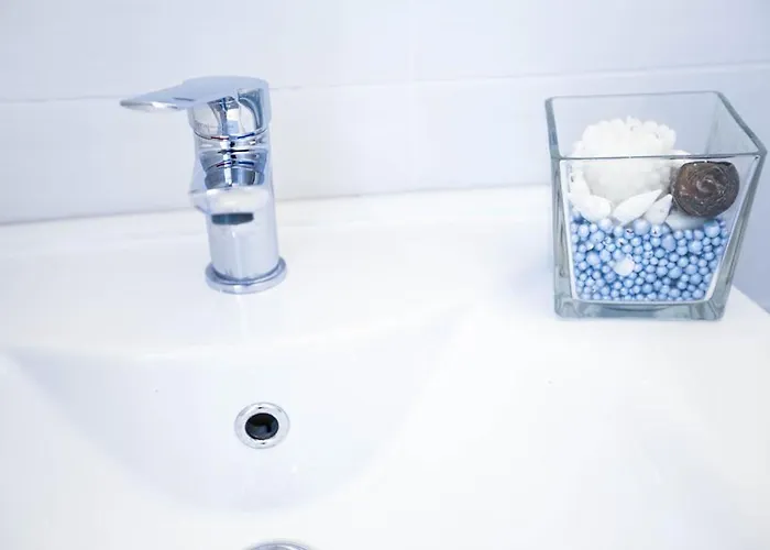 Sciabika Edificio Flowers 公寓 卡斯泰拉马莱