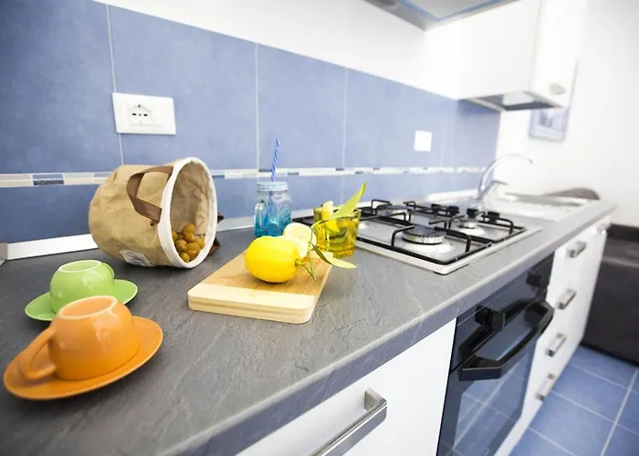 Sciabika Edificio Flowers 卡斯泰拉马莱