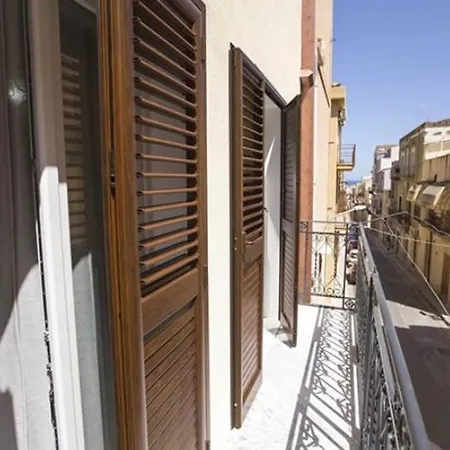 Sciabika Edificio Flowers * Castellammare del Golfo