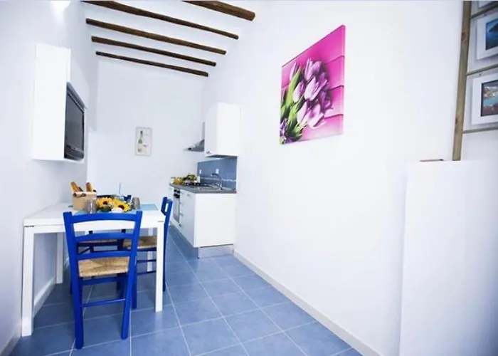 Sciabika Edificio Flowers カステッランマーレ・デル・ゴルフォ