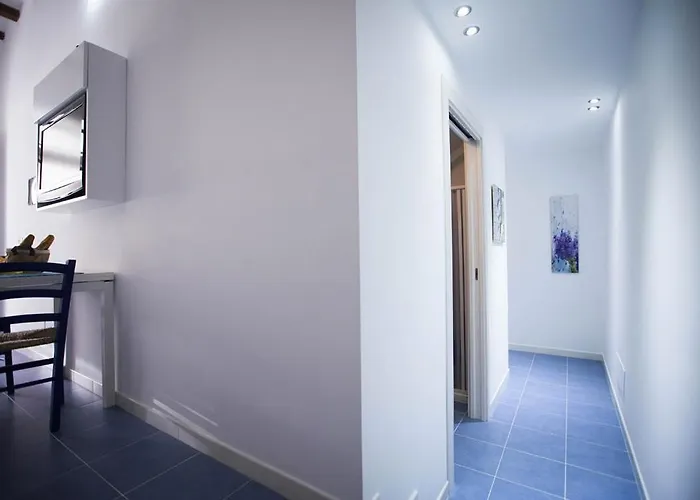 Sciabika Edificio Flowers アパート *