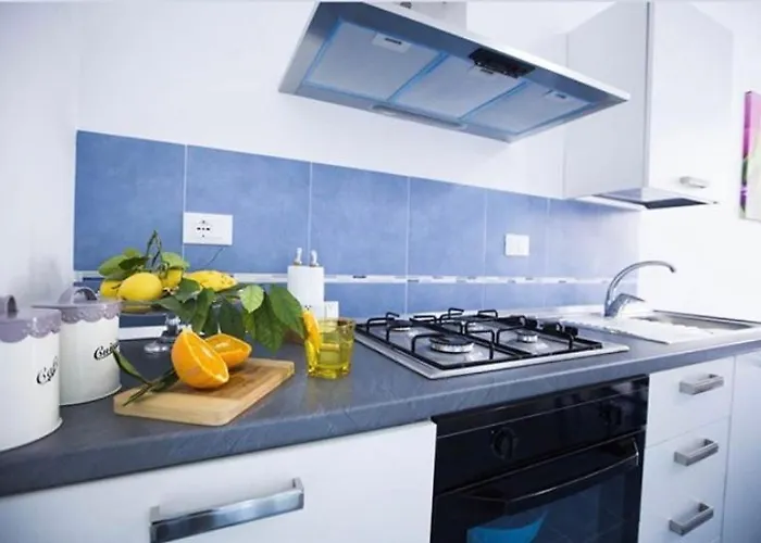 アパート Sciabika Edificio Flowers カステッランマーレ・デル・ゴルフォ