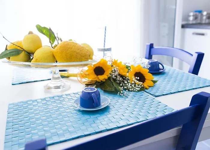 Sciabika Edificio Flowers * カステッランマーレ・デル・ゴルフォ